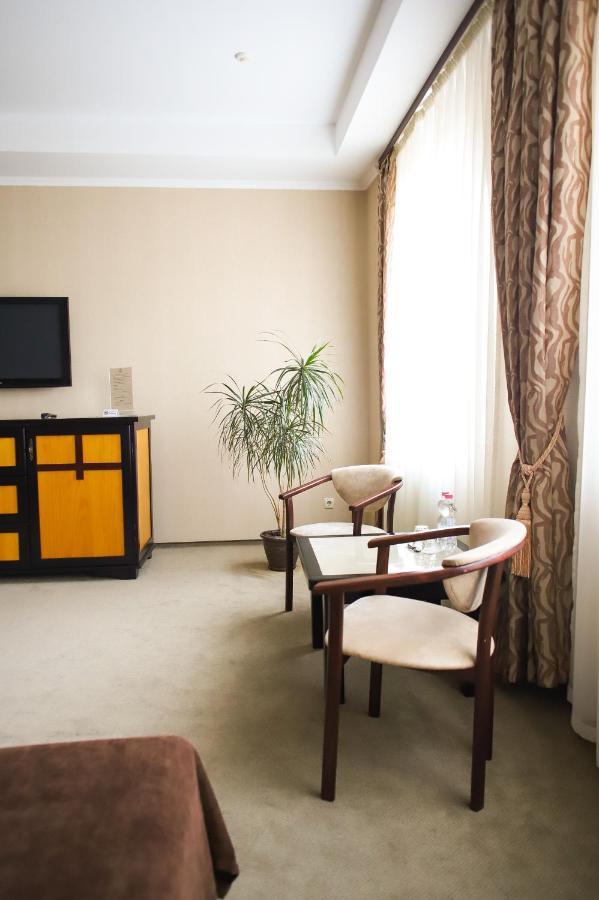 Georg Palace Hotel 체르니우치 외부 사진
