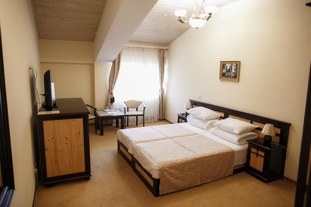 Georg Palace Hotel 체르니우치 외부 사진